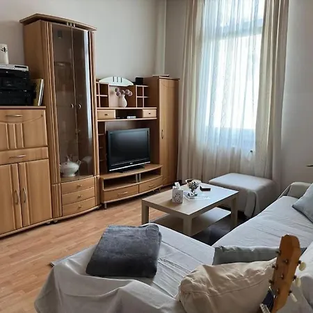 Wohnen In Der Nahe Vom Biebricher Schloss Apartment *